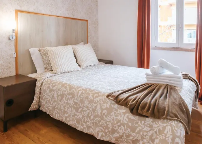 Daniela's Central 304