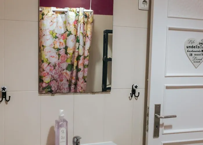 Daniela's Central 304 Πανσιόν