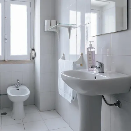 Daniela's Central 304 *