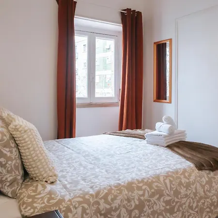 بيت ضيافة Daniela's Central 304 *