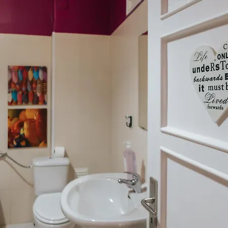 بيت ضيافة Daniela's Central 304 *